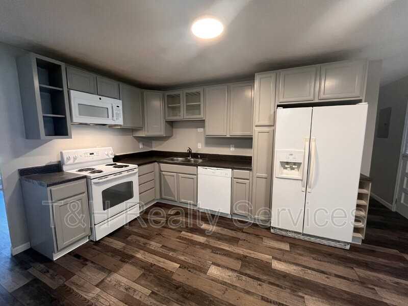 1112 Walton Dr - Photo 7 of 24