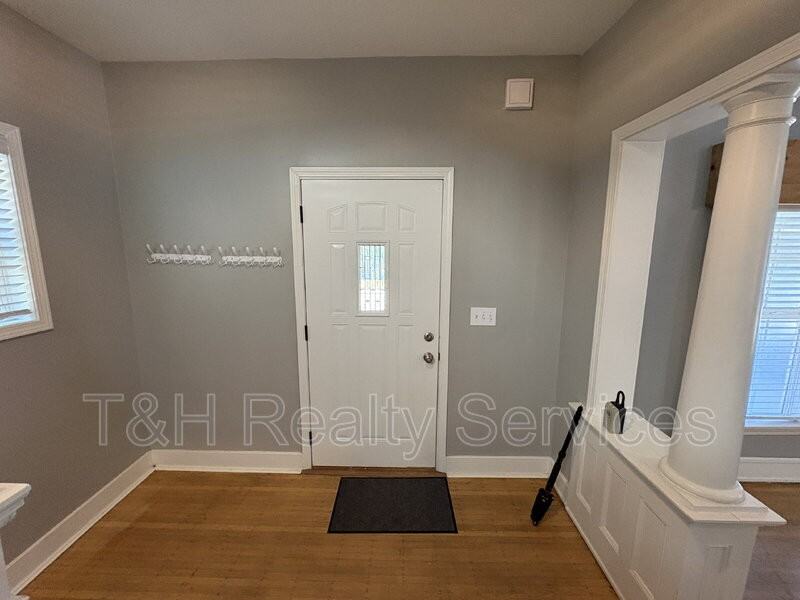 3061 N New Jersey St - Photo 4 of 25