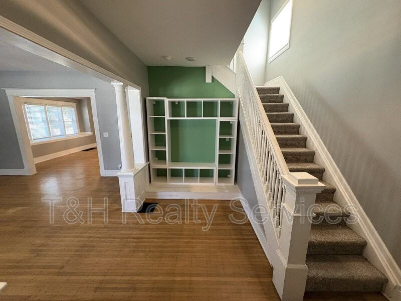 3061 N New Jersey St - Photo 5 of 25