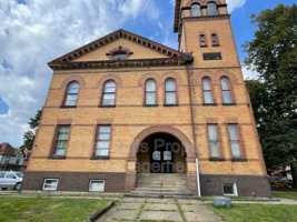 featured image of 1011 6th St #2
