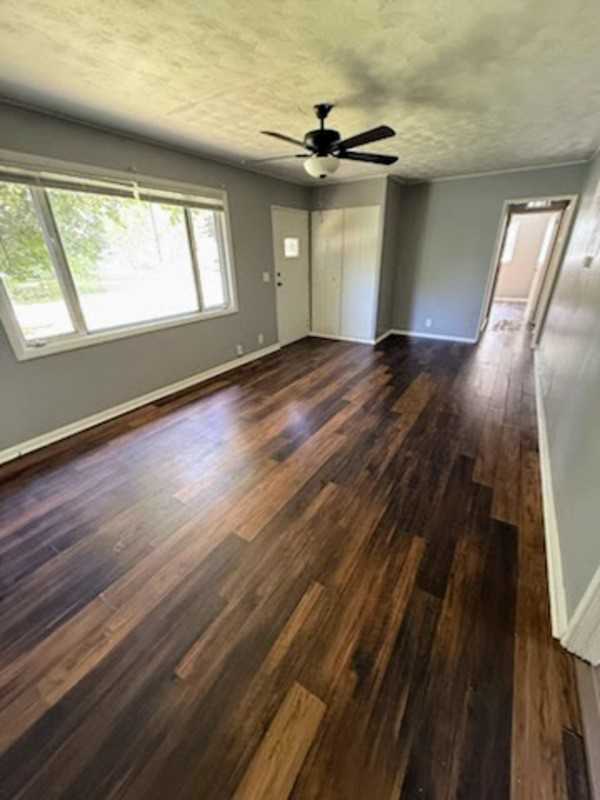 3602 Marion Ave - Photo 6 of 13