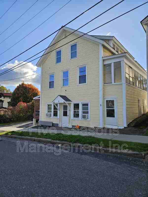 9 Chase St