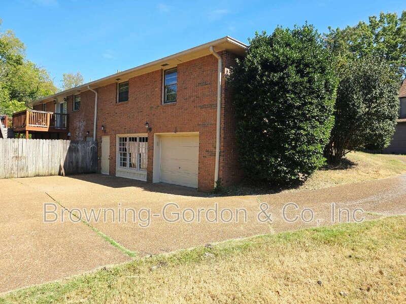 1805 Haden Ct - Photo 2 of 15