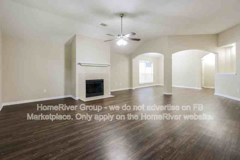 3721 Treasure Island Dr - Photo 2 of 21
