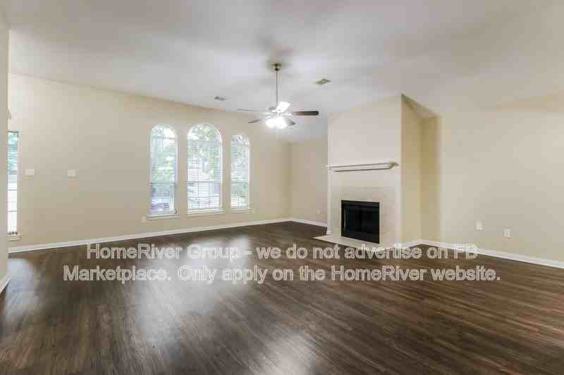 3721 Treasure Island Dr - Photo 4 of 21