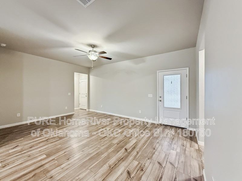 1609 Vermilion Ln - Photo 6 of 29