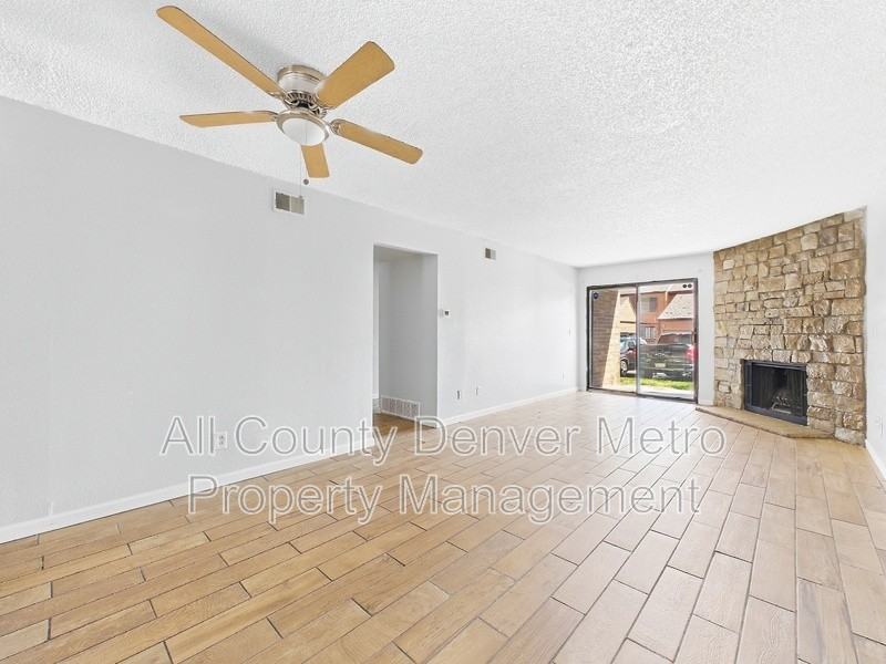447 Wright St #118 - Photo 5 of 19