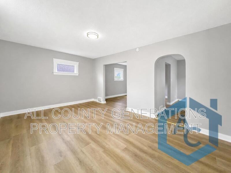 3429 E 114th St - Photo 3 of 15
