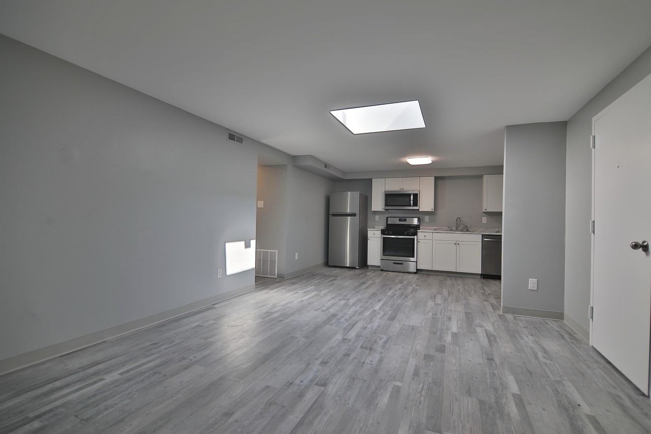 1100 Lincoln Highway - Photo 2 of 12