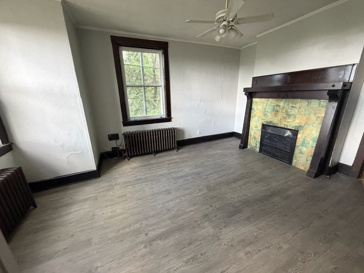 219 Suncrest Street - Photo 3 of 7