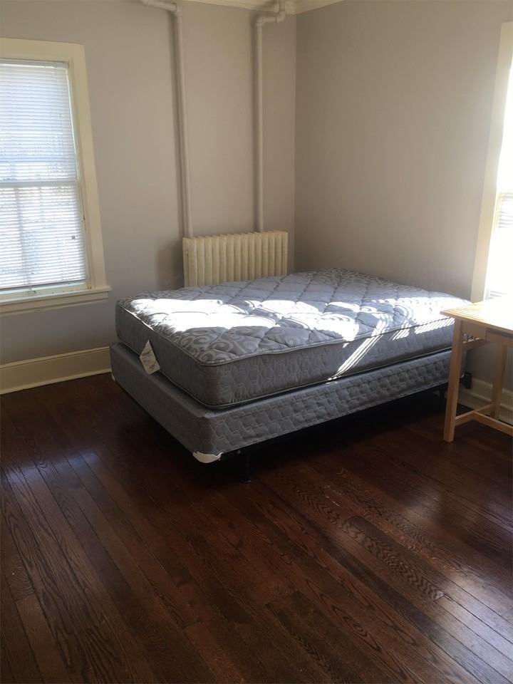 116 Osmun Pl. - Photo 4 of 27