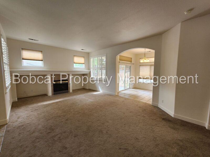 2932 Oxbow Dr - Photo 5 of 31