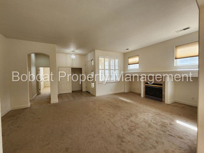 2932 Oxbow Dr - Photo 6 of 31