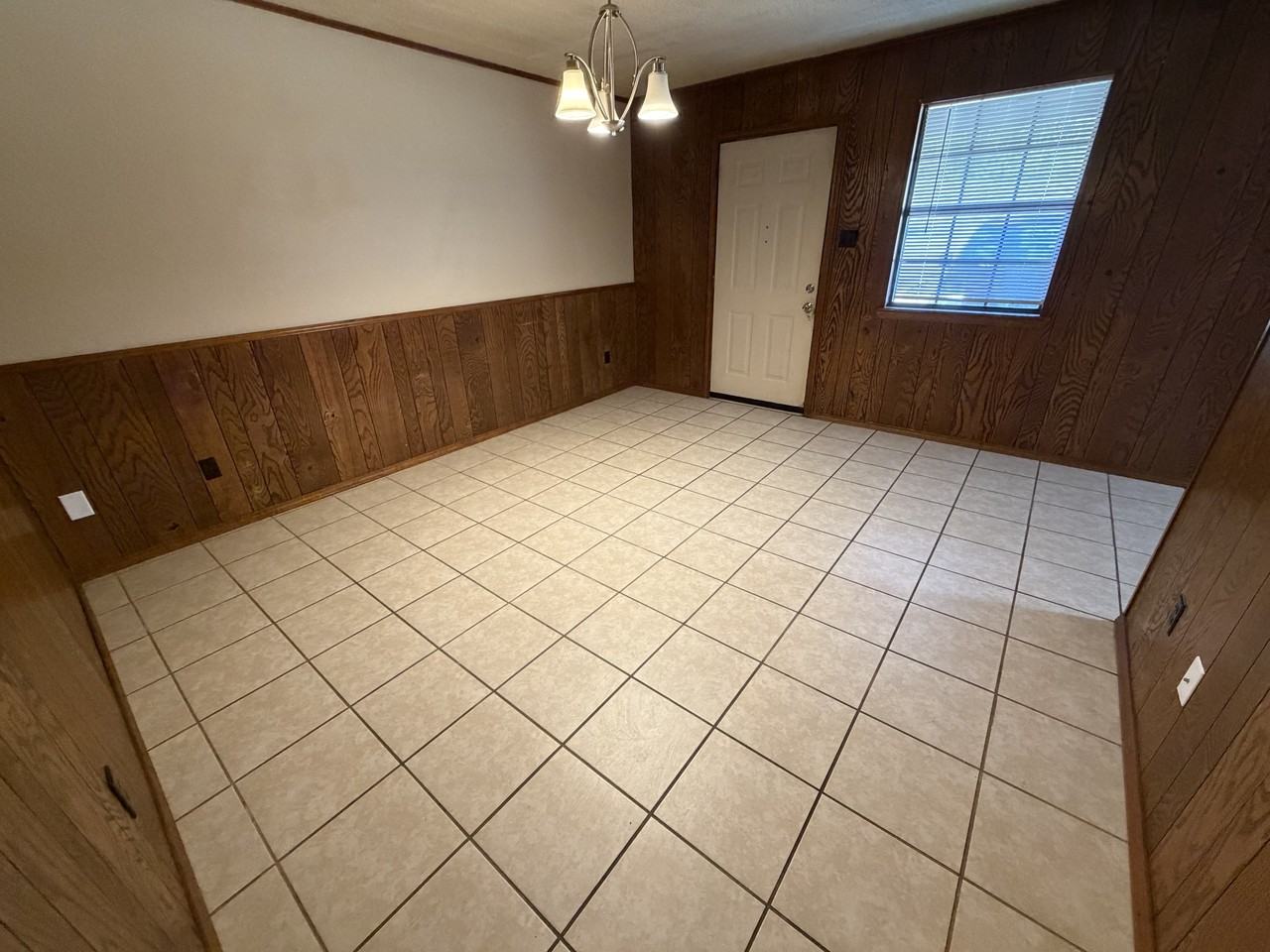 710 E O St, Russellville, AR - Photo 4 of 28