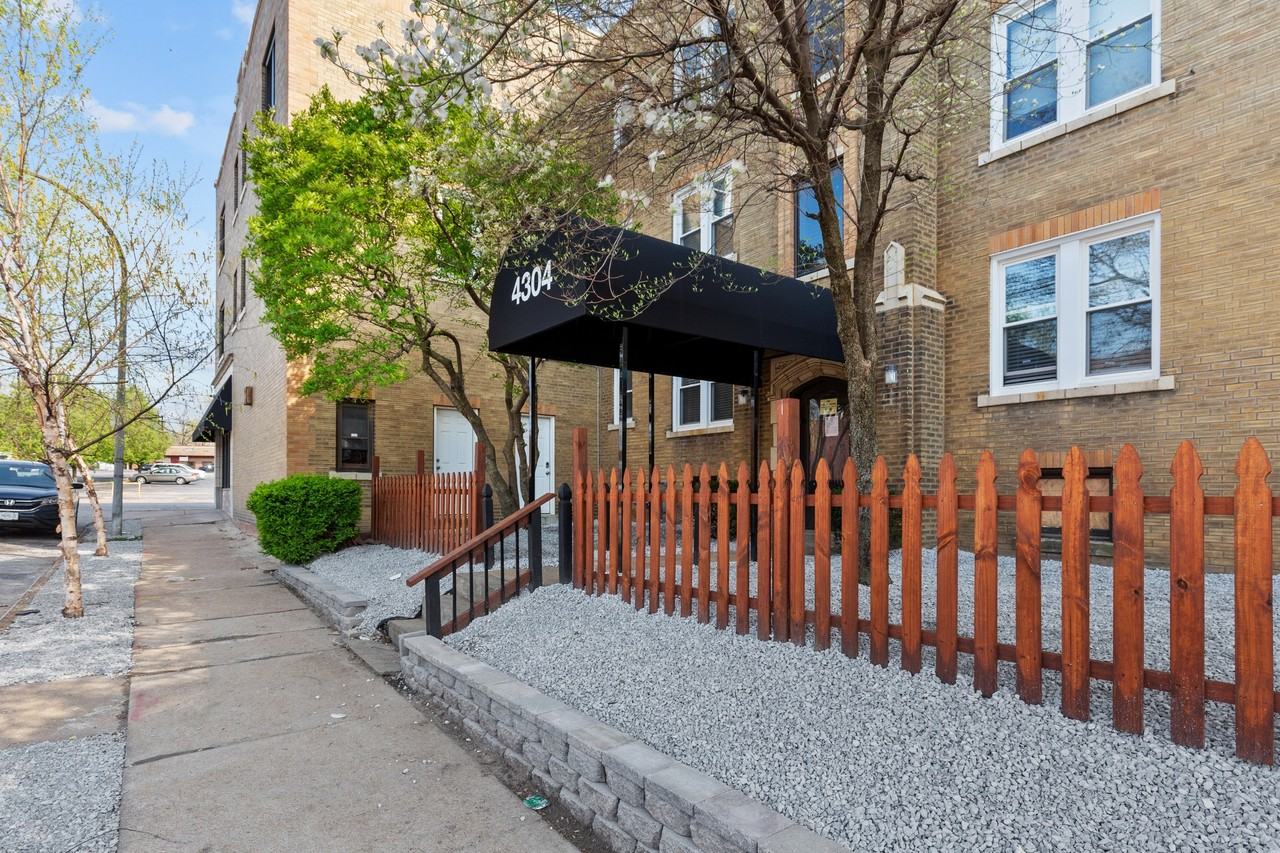 4308 Wallace Street - Photo 2 of 10