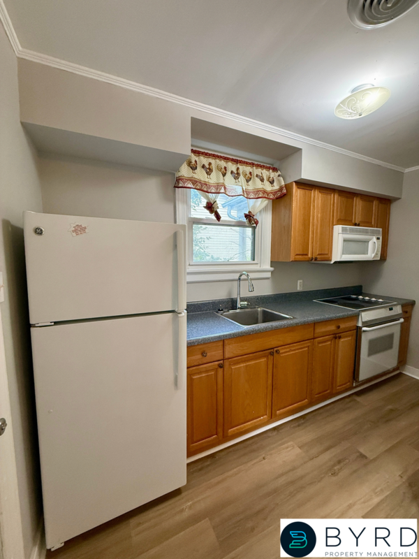 2125 Clarke St - Photo 6 of 14