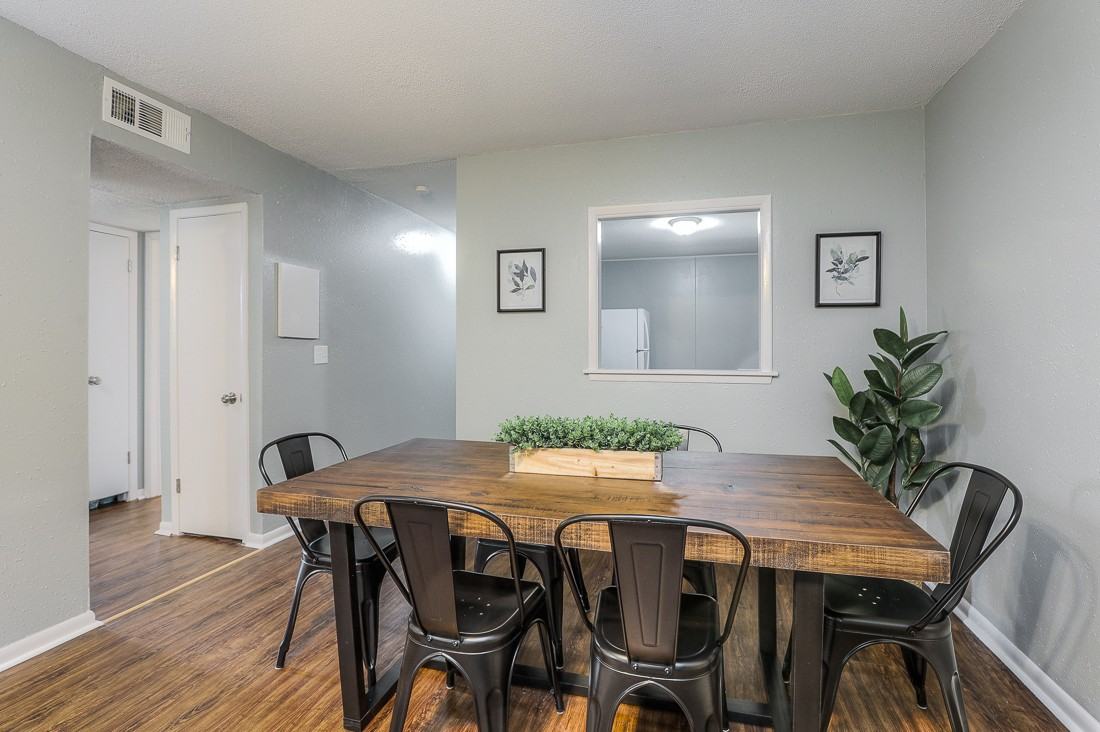 8325 & 8327 Lowell Avenue - Photo 5 of 24