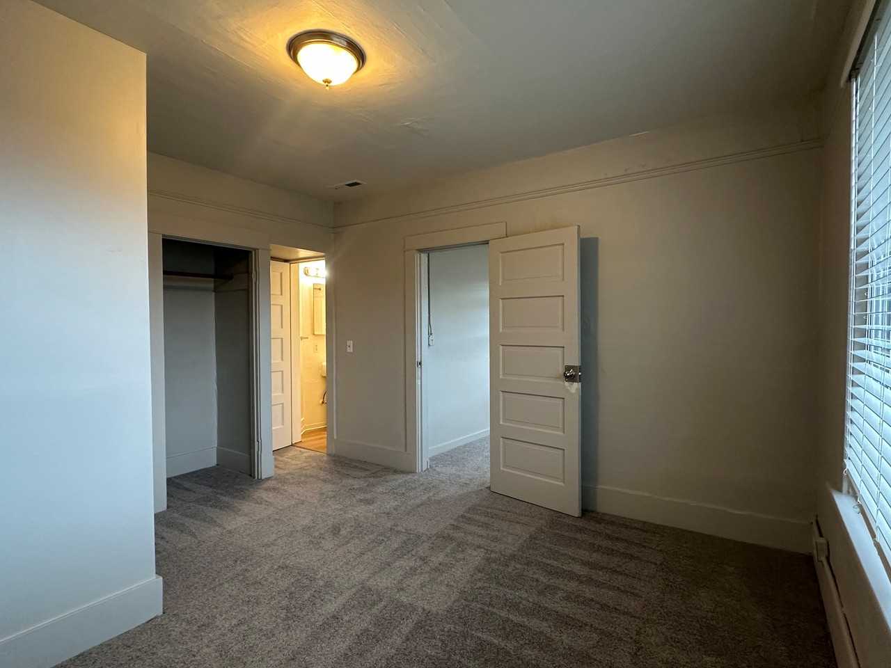Delridge: 3837-3843 23rd Ave SW - Photo 7 of 11