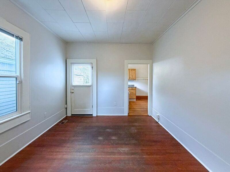 1273 Patterson Aly #A - Photo 2 of 36