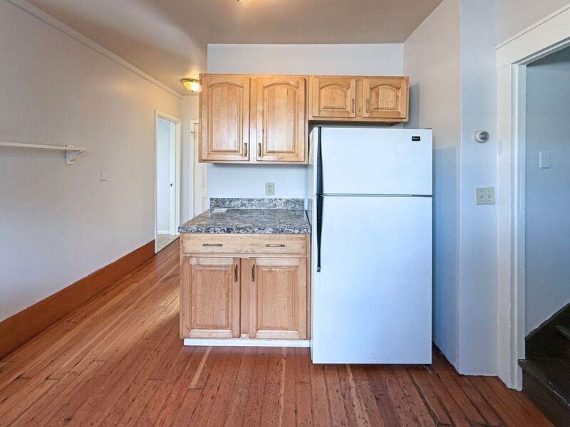 1273 Patterson Aly #A - Photo 5 of 36