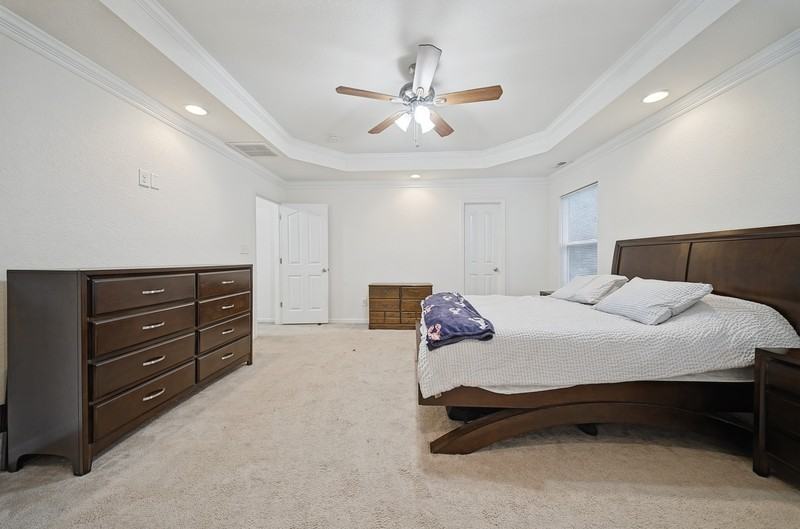 1014 Avenue H - Photo 6 of 34