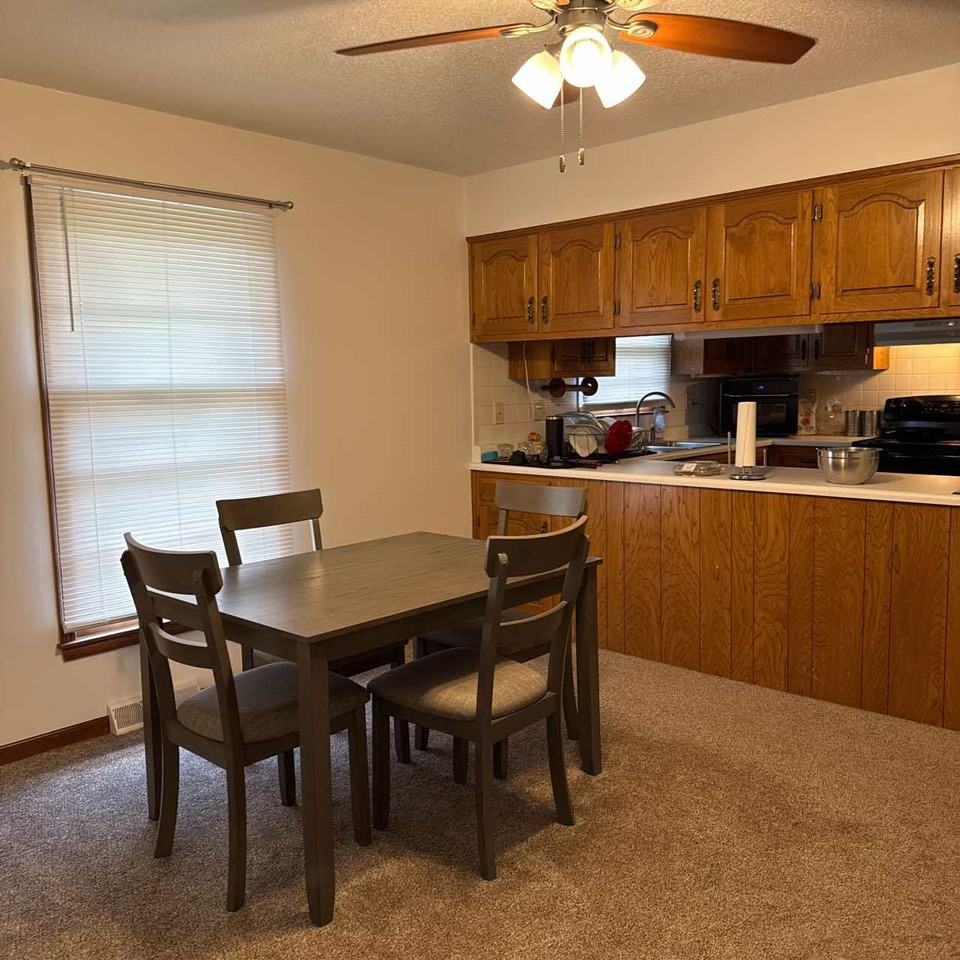 201 E Russell Ave - Photo 6 of 14