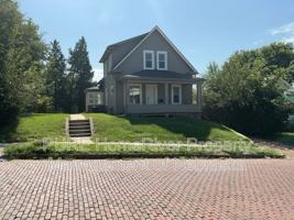 featured image of 3403 Arbor St