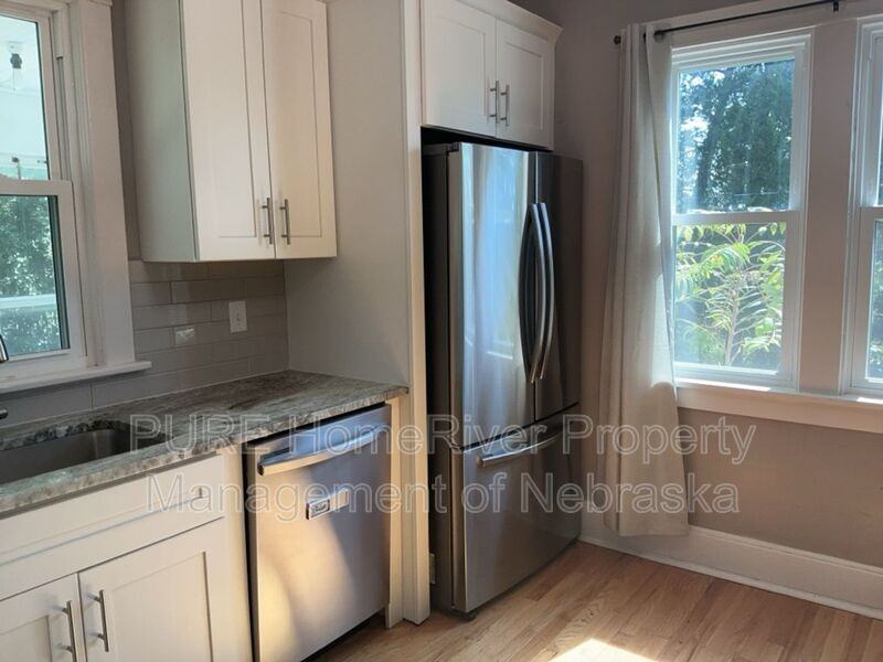 3403 Arbor St - Photo 5 of 28