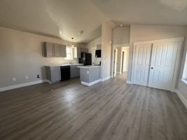 featured image of 740 W Sussex Ave