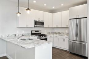 685 Lawrence St - Photo 4 of 24