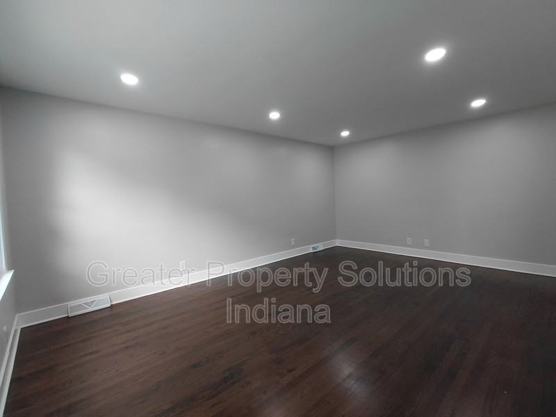 6607 Nebraska Ave - Photo 5 of 12