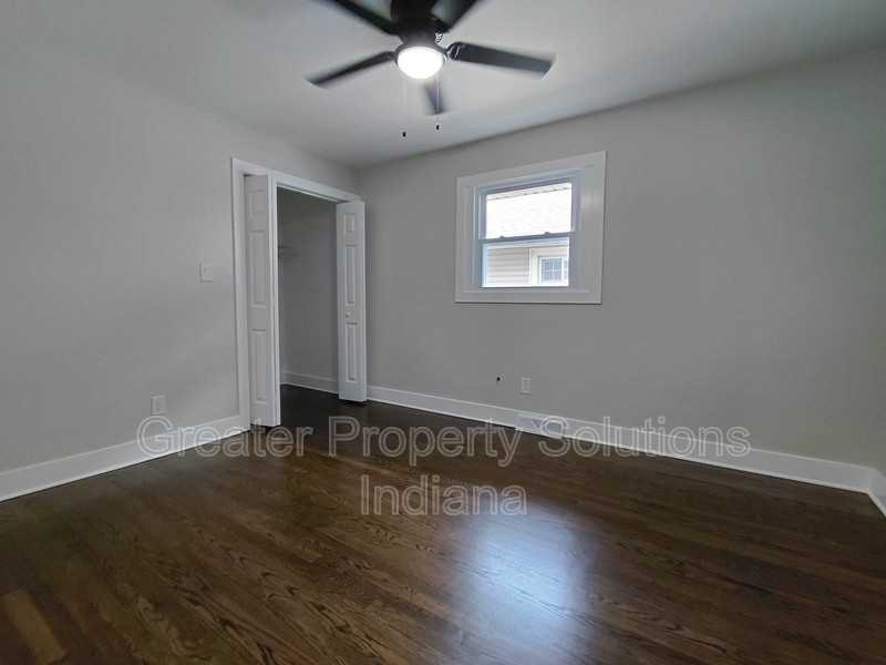 1127 Morris St - Photo 4 of 12
