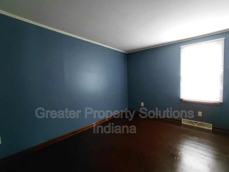 2627 W 84th Pl - Photo 5 of 8