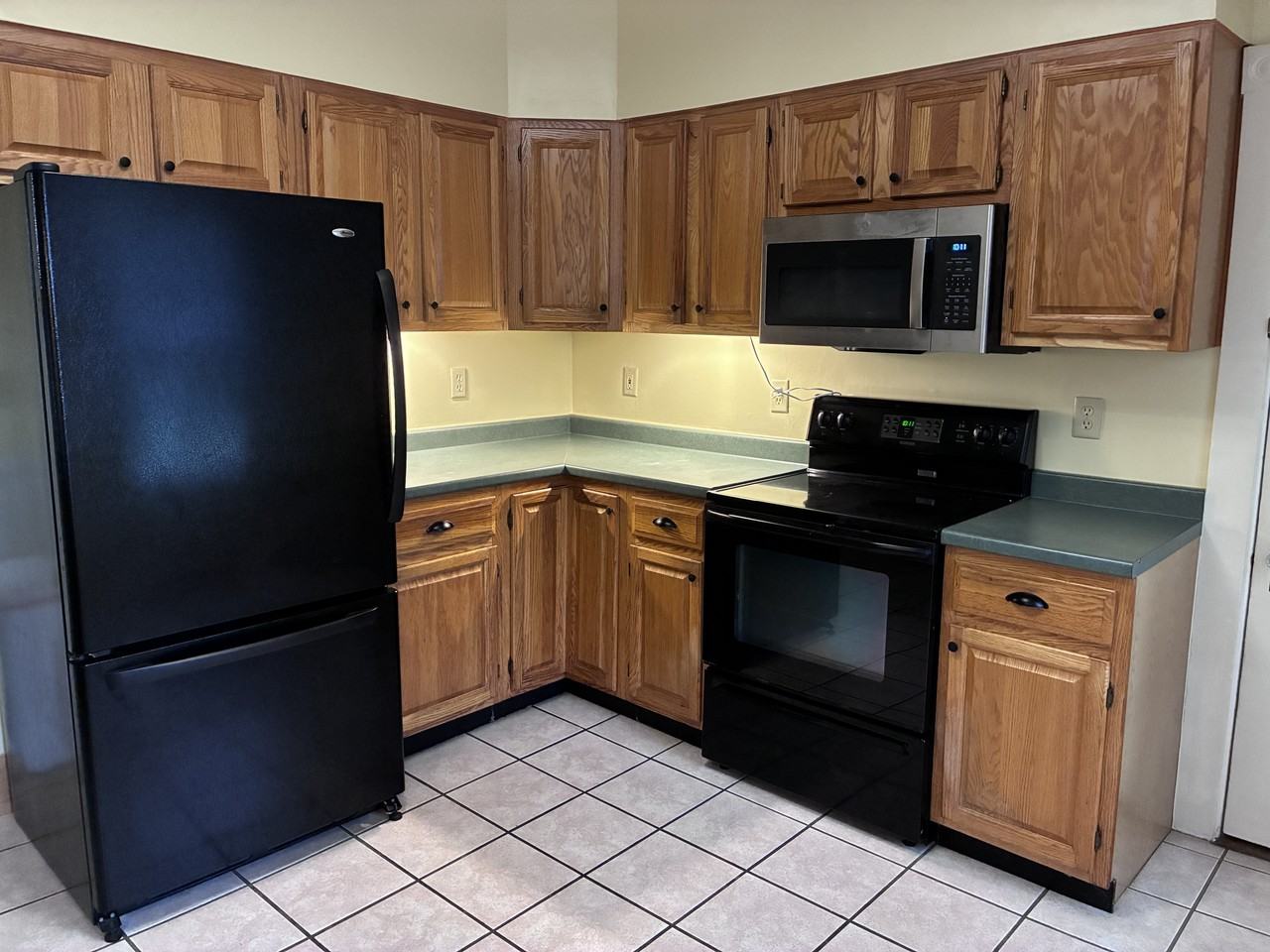114 Hartley Street - Photo 6 of 18