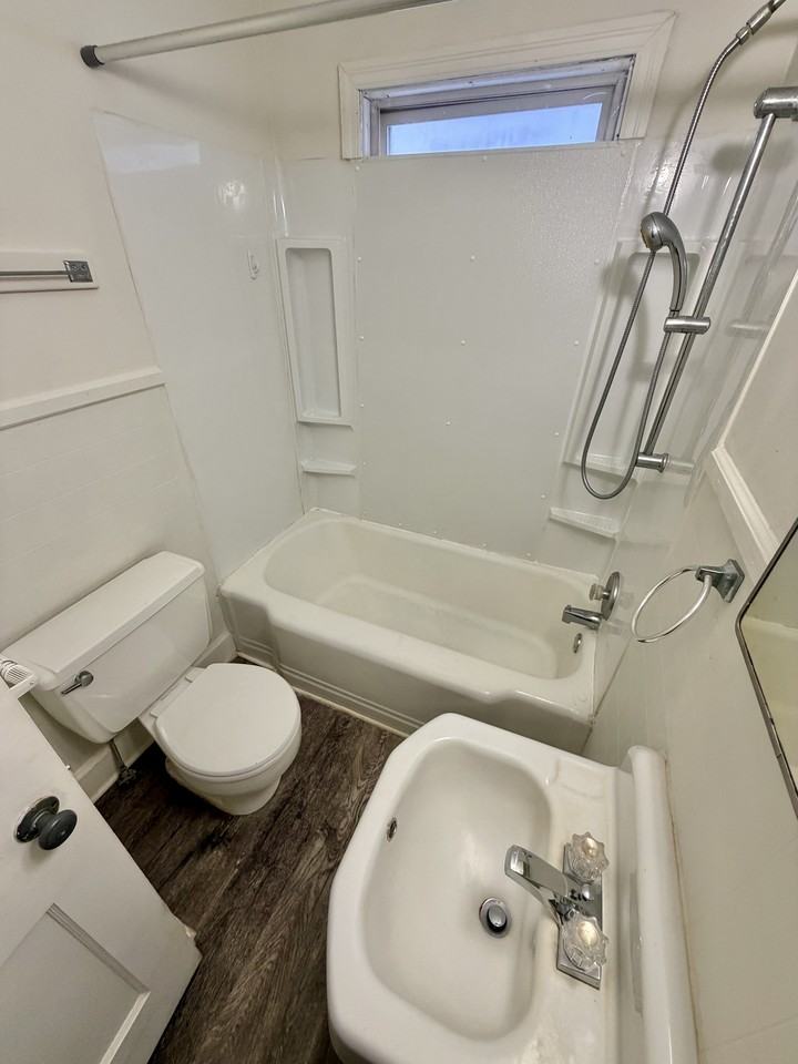 169 Keys Ferry Street - Photo 7 of 13