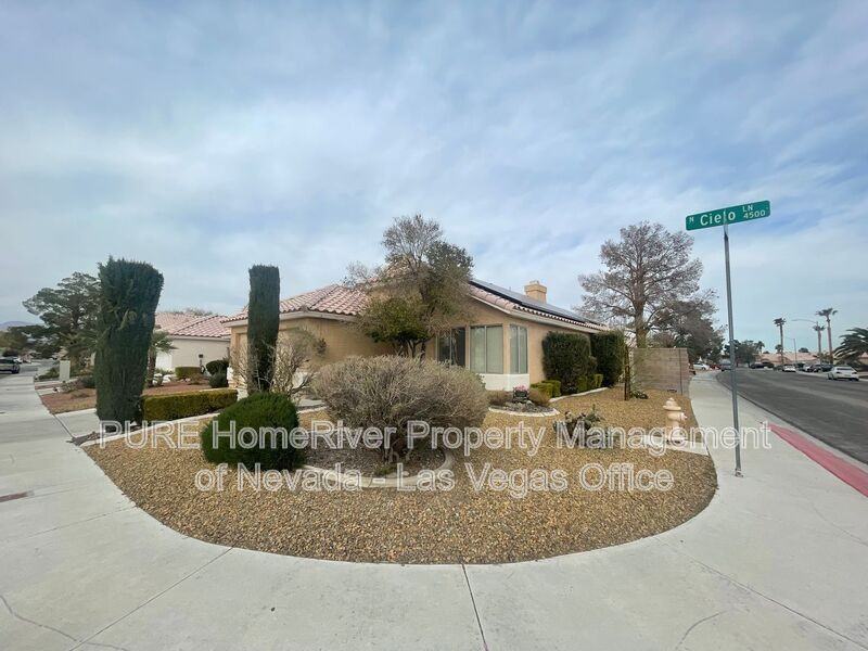 4500 Cielo Ln - Photo 2 of 50