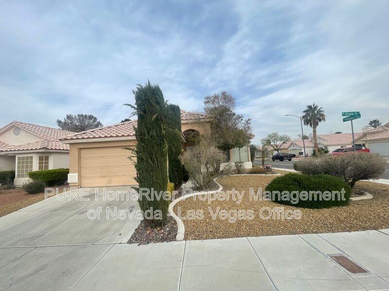 4500 Cielo Ln - Photo 3 of 50