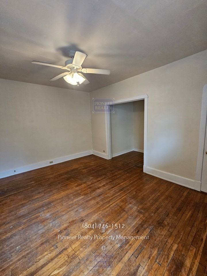 3110 Kensington Avenue - Photo 4 of 14