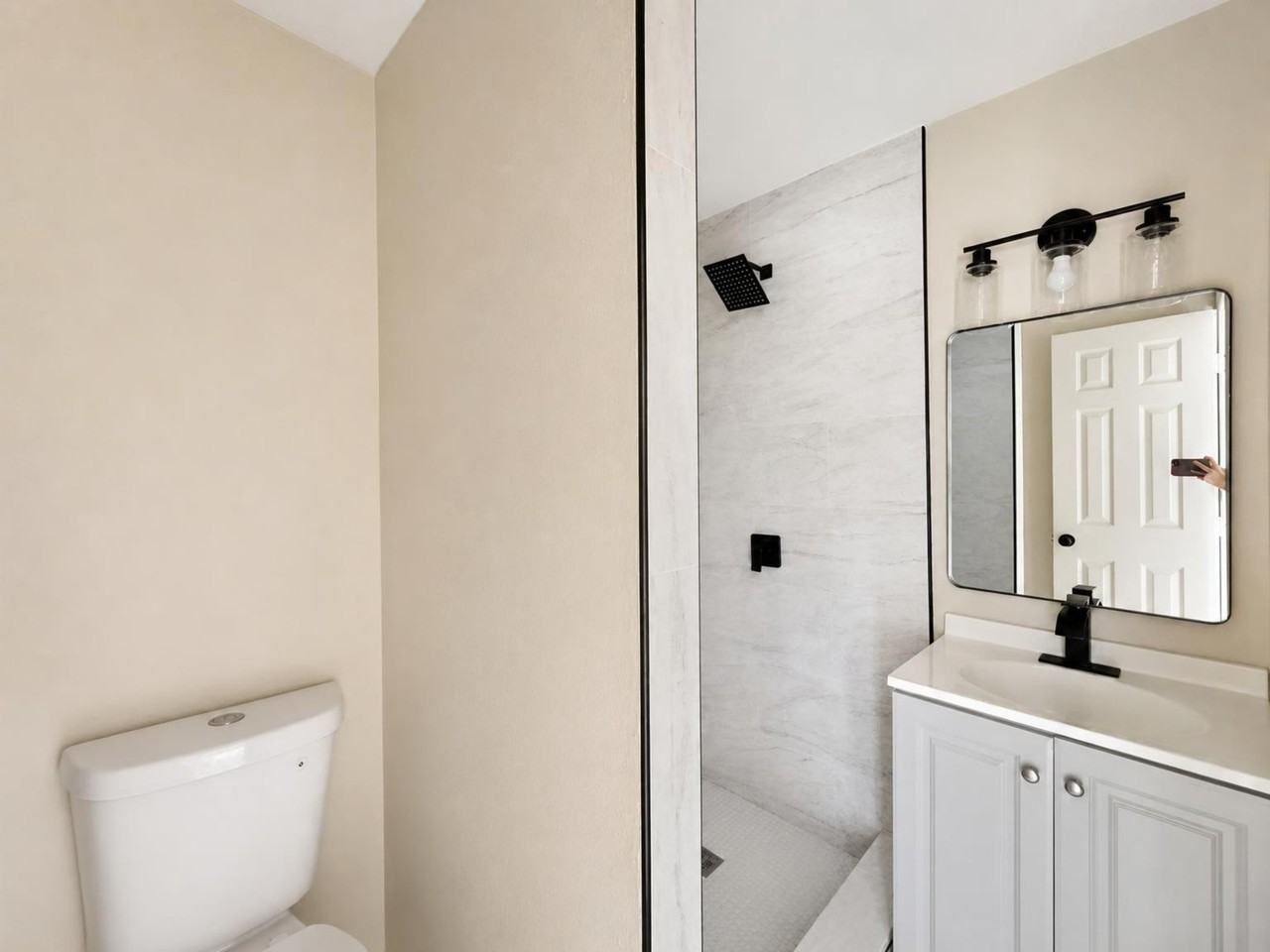 5633 Crissman Dr N Unit C3 - Photo 5 of 7