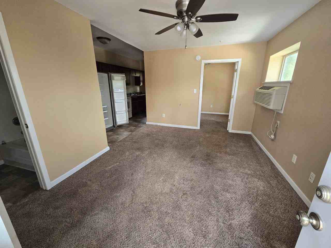 300 West Breckenridge Street - Photo 2 of 5