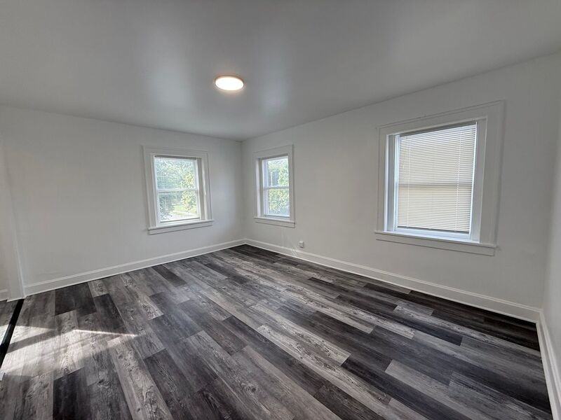 701 W Maple Ave #2B - Photo 3 of 8