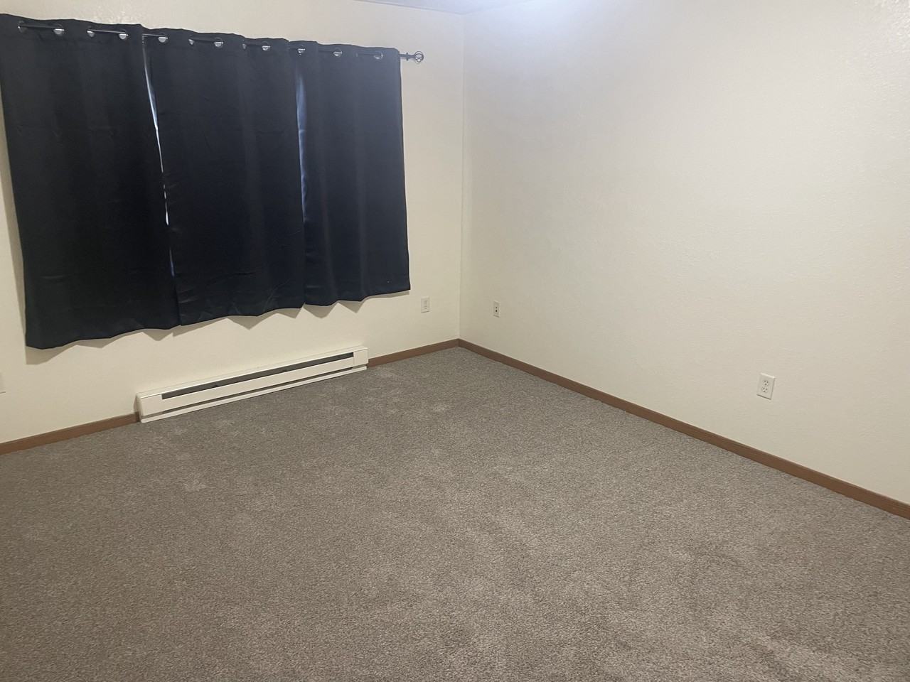 1063 East Cascade Ave - Photo 6 of 15