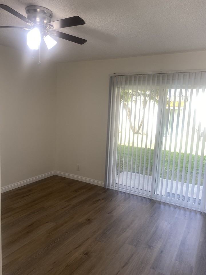 Sus Casitas Apartments - Photo 3 of 9