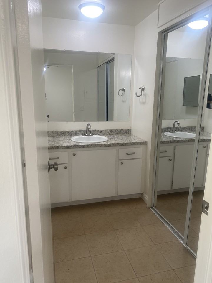 Sus Casitas Apartments - Photo 4 of 9