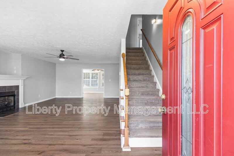 212 Checkmate Ct - Photo 3 of 21
