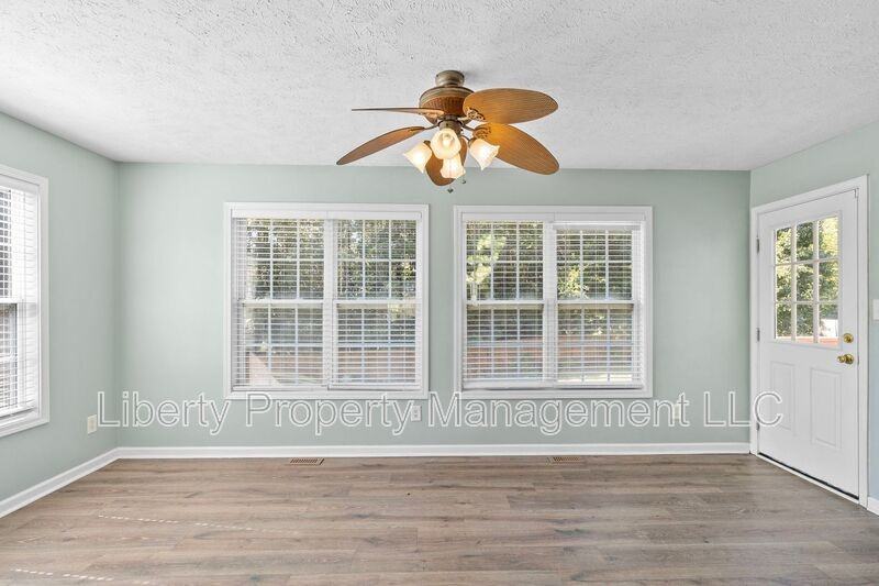 212 Checkmate Ct - Photo 6 of 21