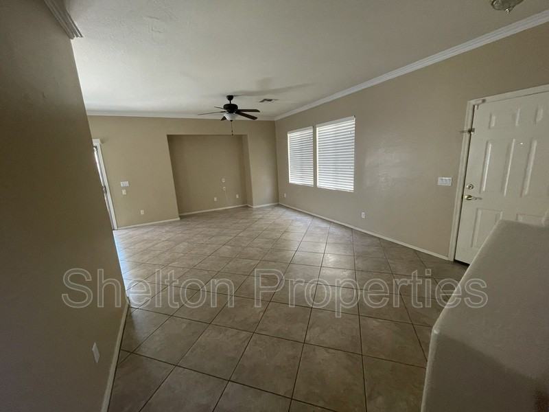 22052 N 30th Ln - Photo 3 of 19
