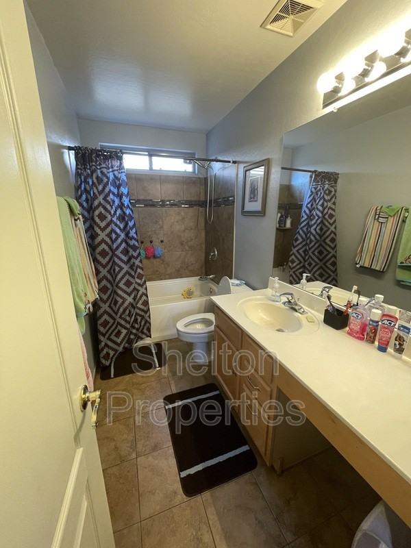 22052 N 30th Ln - Photo 5 of 19