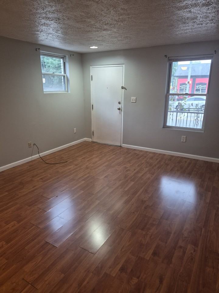 5501 Babcock Boulevard - Photo 6 of 8