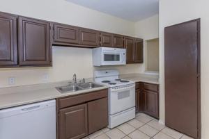 featured image of 9257 Somerset Rd